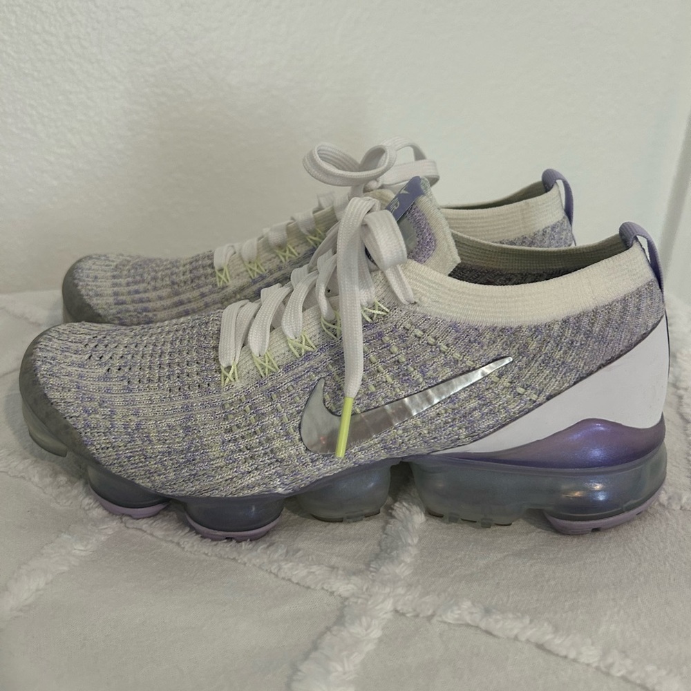 Nike Women's VaporMax Flyknit - White and Lavender. - Picture 3 of 7